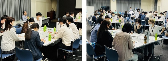 会の様子